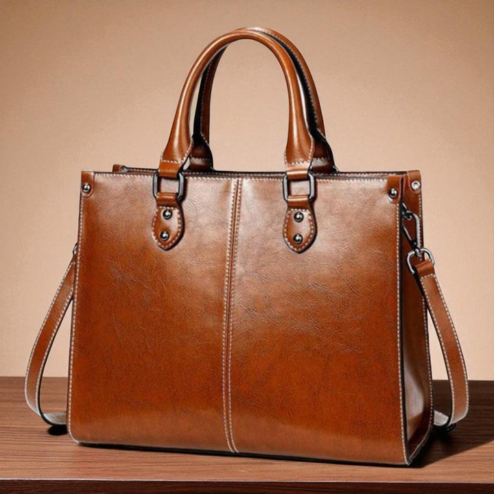 Elegant carrying case - classic and functional