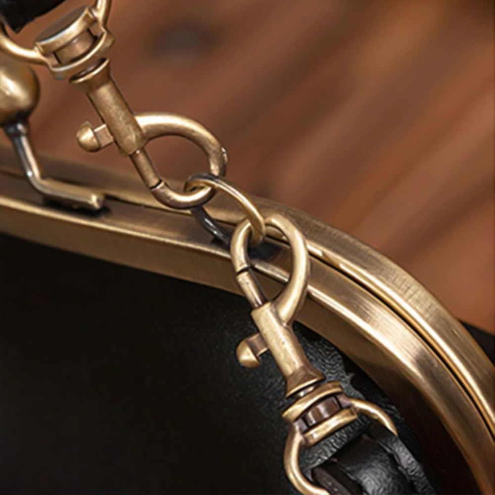 Max Vintage Bag - Grace's Retro Chic Essentials