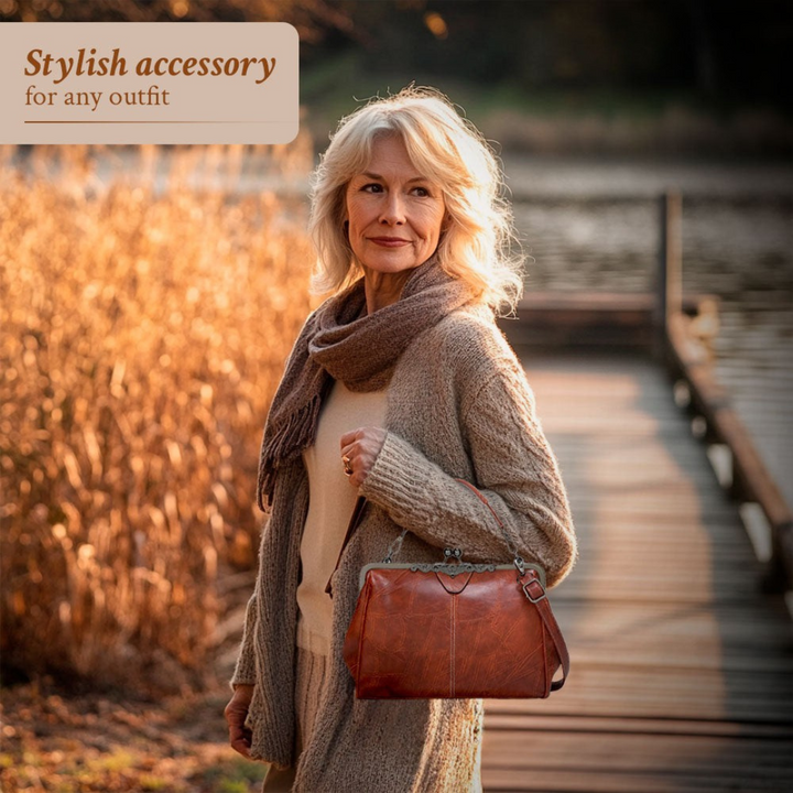 The classic charm of Gal | Vintage bag