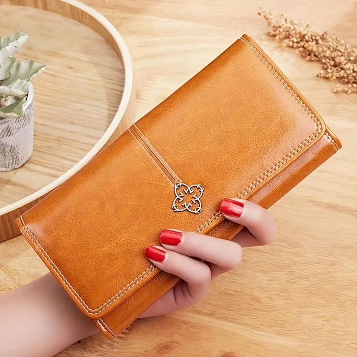 Trendy two-way wallet by Eva